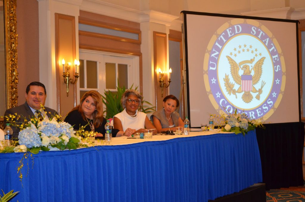 Parte de los invitados en el Panel de Desarrollo Empresarial de la Convención fue la comisionada residente Jennifer González, y las congresistas Nydia Velázquez y Joyce Beatty. Foto: Kathleen Centeno Rodríguez / USC