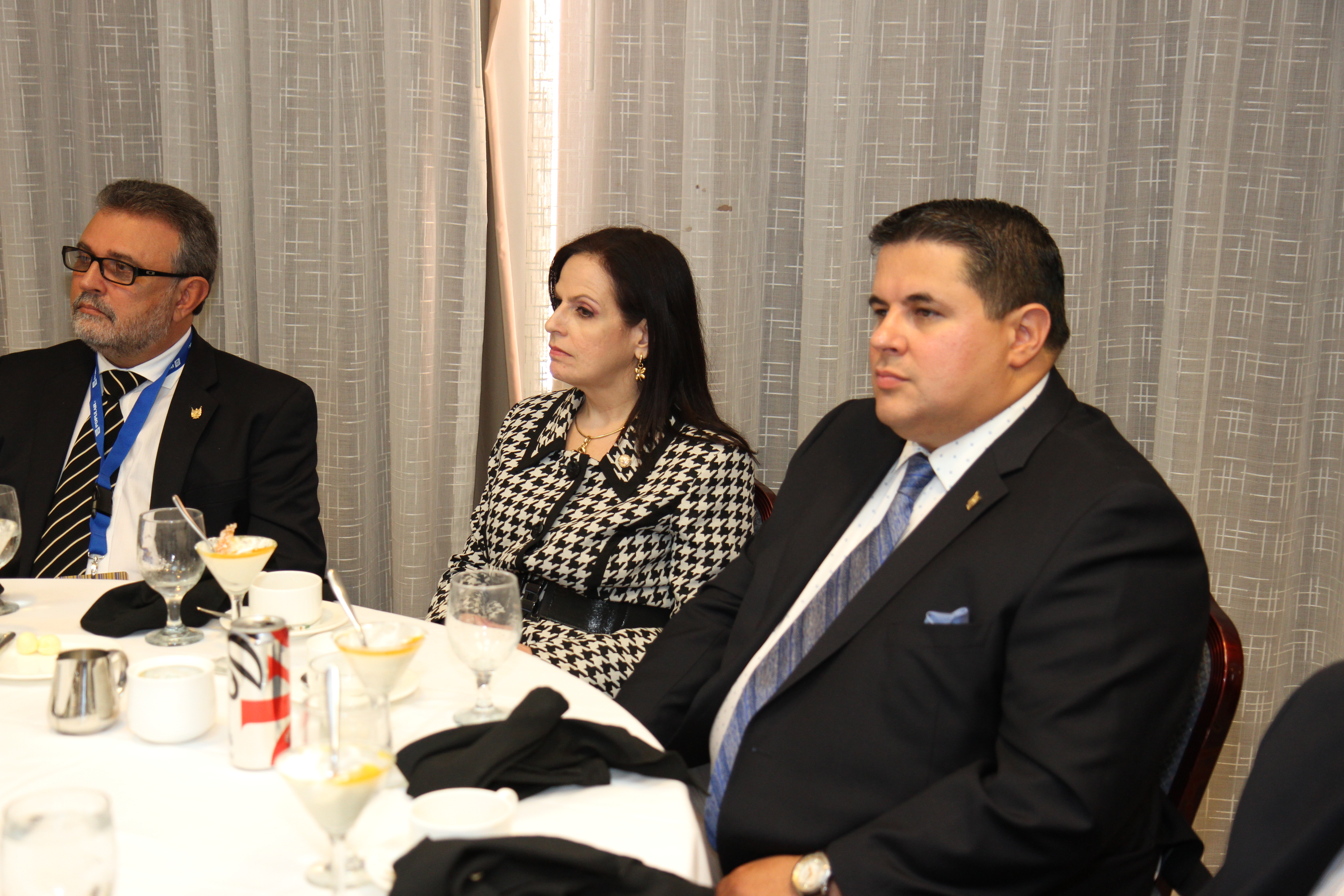 Gremios exigen mayor acción para reactivar sector empresarial