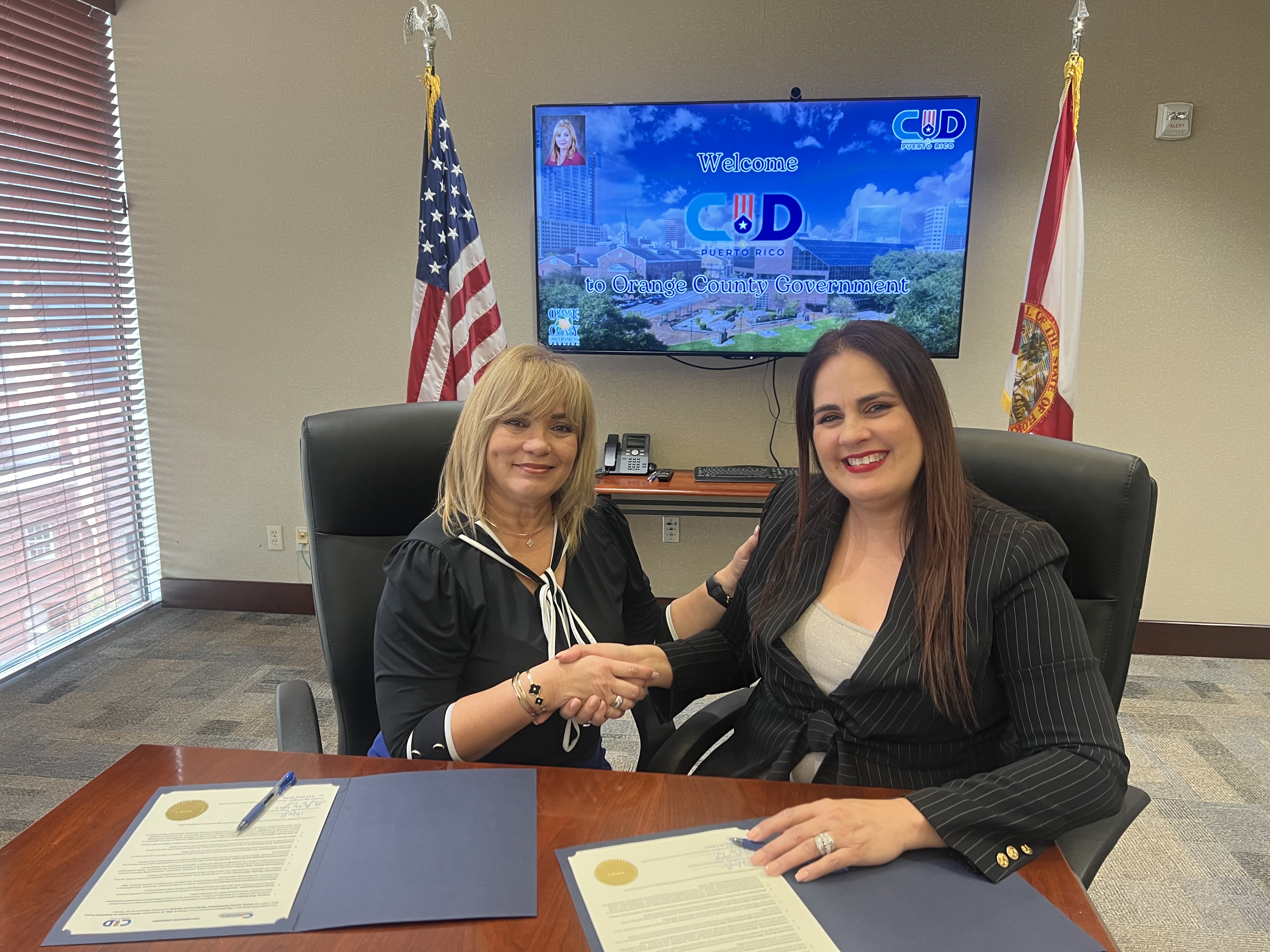 CUD firma acuerdo que facilita el intercambio empresarial entre Puerto Rico y Orlando, Florida